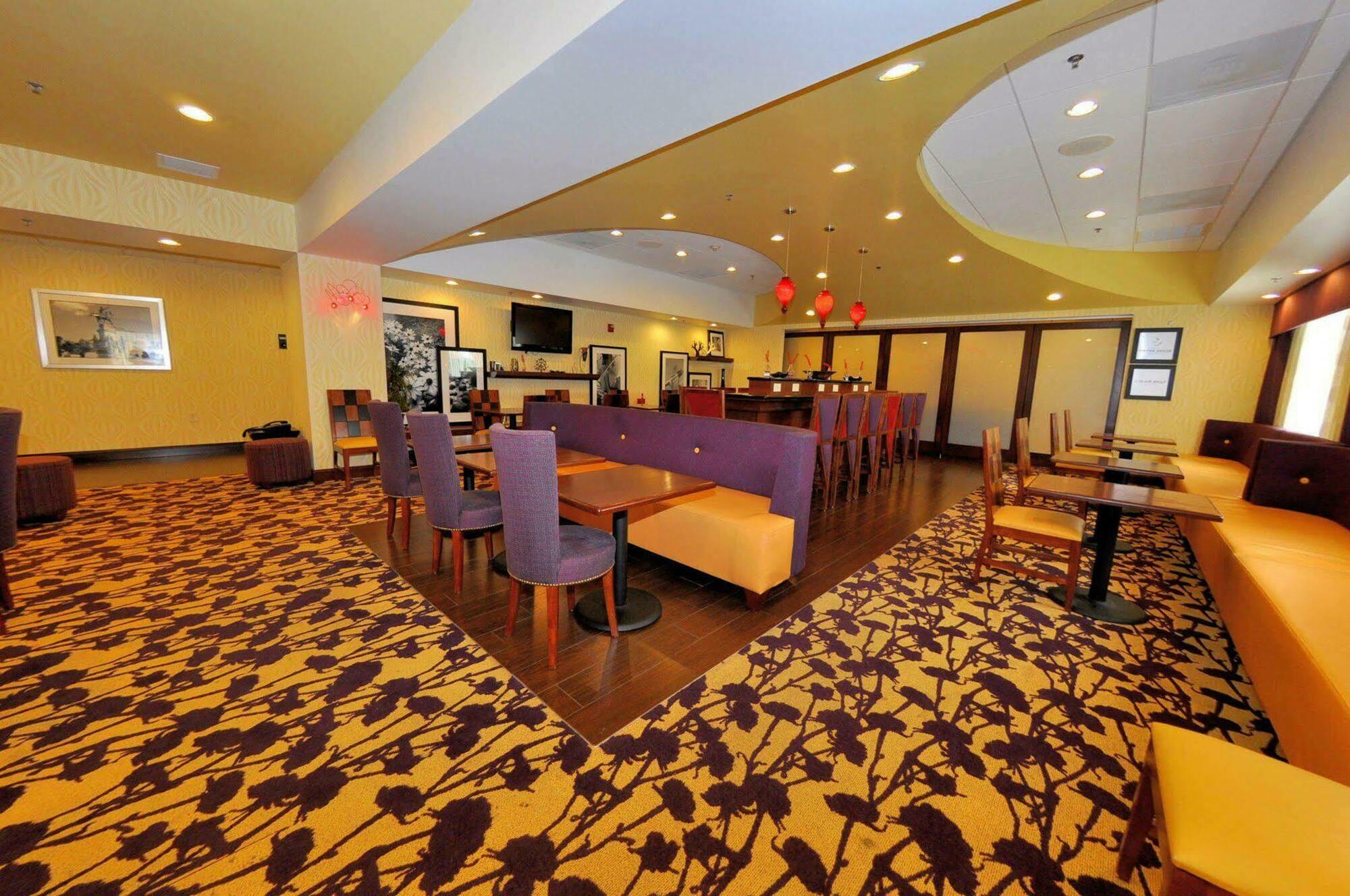 แฮมป์ตัน อินน์ ริชมอนด์-แอร์พอร์ต แซนด์สตัน ร้านอาหาร รูปภาพ